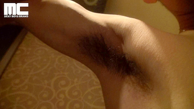 ターゲットは10代の今風イケメン！会う前までは女だと思い込んでまんまと騙される様を激撮！