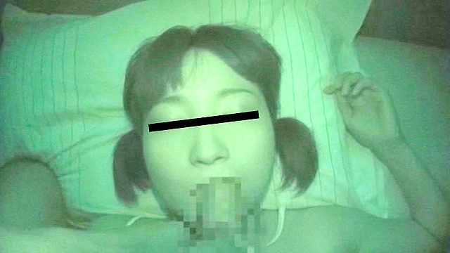 寝ている妹に悪戯する兄の○撮映像