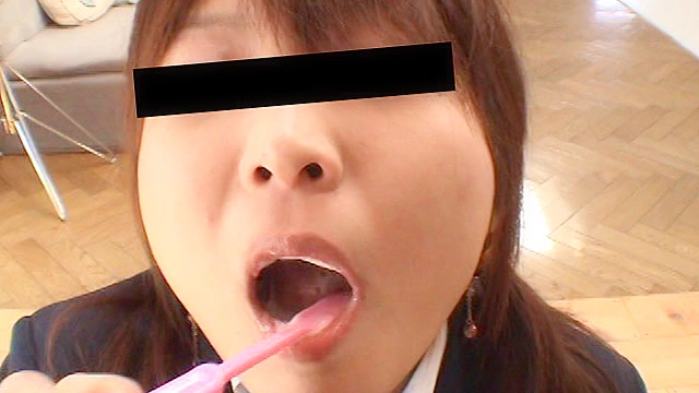 投稿 野外顔射 レナ19歳女子大生