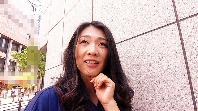 わりと綺麗なおばさんナンパ「わたしオバサンだけどいいの？」恥じらうカラダを集中愛撫！ハメ撮りZANMAI 17人SP