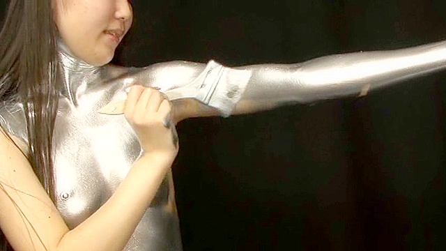 SILVER PAINTING001