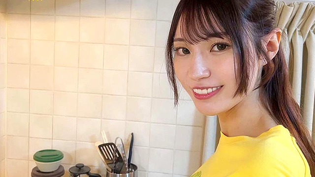 初めて出来た彼女と初めての夜…そして初めての…。露わになった大きなおっぱいに僕の性欲は尽きることなく夜は明けた…。 楠エリサ