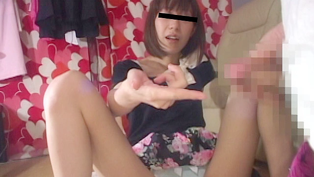 勃起チ○ポから目が離せない！見てるだけじゃガマンできない！実はスケベな素人娘のセンズリ鑑賞 vol.8