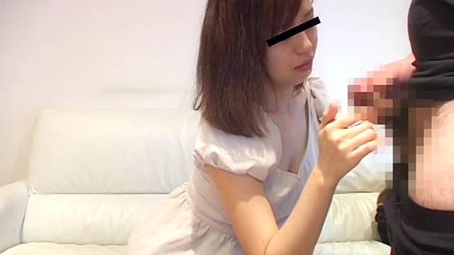 勃起チ○ポから目が離せない！見てるだけじゃガマンできない！実はスケベな素人娘のセンズリ鑑賞 vol.8