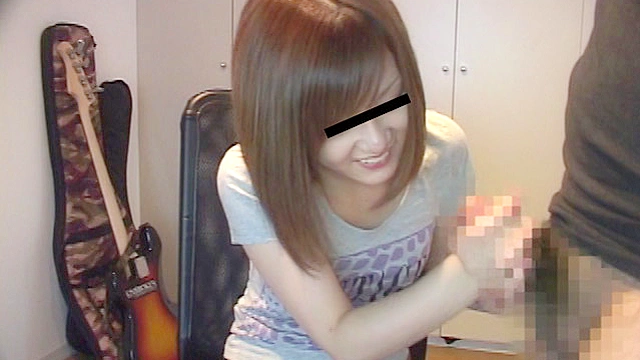 勃起チ○ポから目が離せない！見てるだけじゃガマンできない！実はスケベな素人娘のセンズリ鑑賞 vol.8