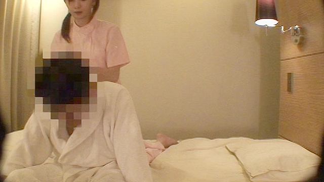 ビジネスホテル出張 女性マッサージ師○撮 ［十八］