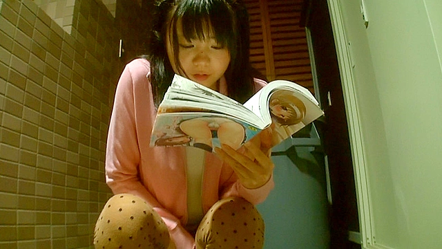夢の近親相姦！年頃の娘のカラダに勃起した父親 気付いた娘は母や姉妹には内緒でこっそり挿入させてくれた