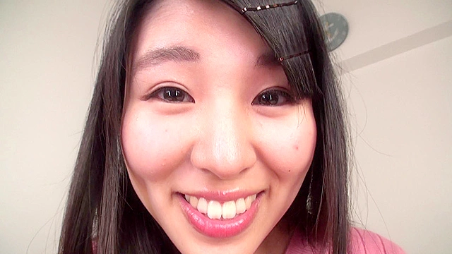 素人娘あさみちゃんの舌・口内自撮り＆主観口臭嗅がせ 2本セット