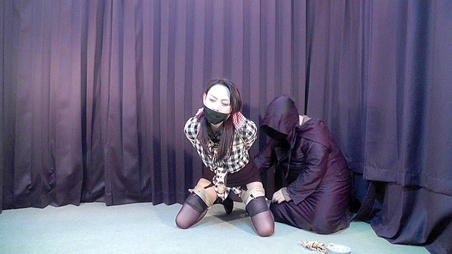 烏丸まどか - 【熟女淫縛】○禁拘束ディルド責め - 全篇