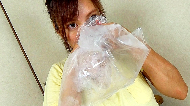 【足のにおい】 ホステス・精子臭