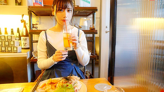 新人 愛上みお（仮）22歳 箱入り薬学生が、リモート期間で奇跡のエロ開花