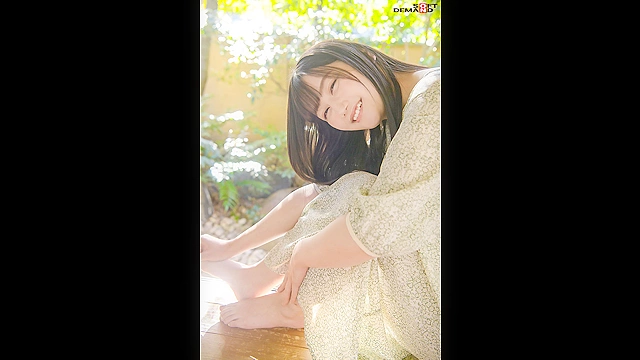 新人 愛上みお（仮）22歳 箱入り薬学生が、リモート期間で奇跡のエロ開花