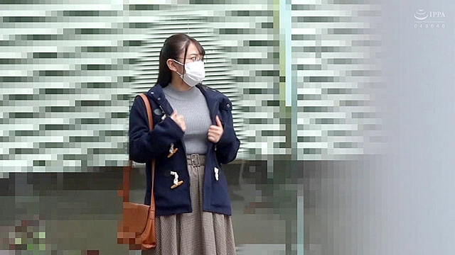 ［応募／個撮買い取り］地味メガネ童顔はアンバランスな爆乳むっつり女子。デカ乳がコンプレックスな欲求不満子は5年ぶりのセカンドヴァージンSEXで大量潮吹き連発する変態ドスケベ女でした。