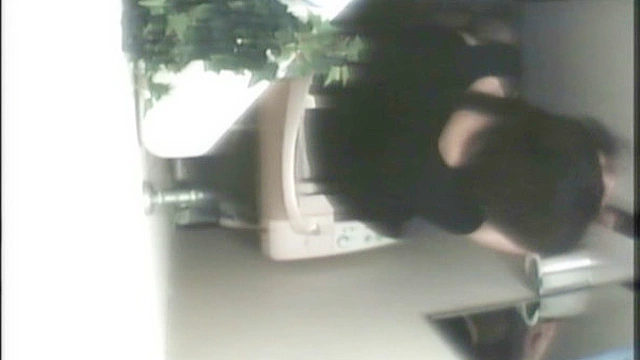 ピンホールカメラでトイレを覗く VOL.2