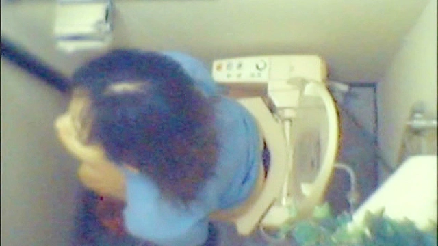 ピンホールカメラでトイレを覗く VOL.2