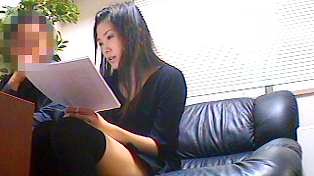 初めてのエロ台本朗読で恥ずかしさで興奮してSEXしちゃった素人娘たち