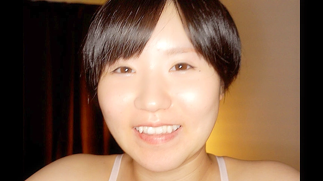 水沢つぐみにスマホ自撮りしながら鼻フェラしてもらったw