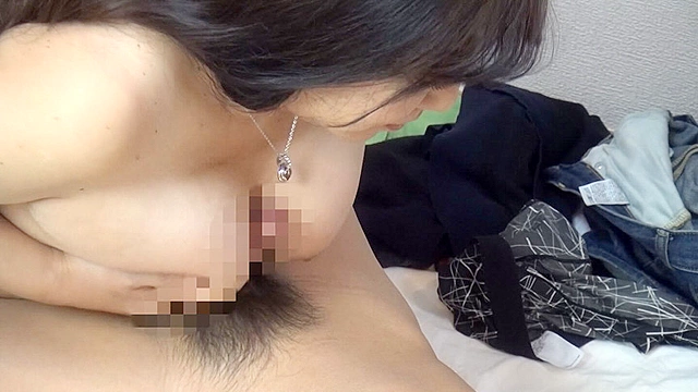 マル秘隠し撮り映像流出！！ お節介なパートのおばちゃんに頼み込んだら恥じらいながらもヤラせてくれた！ 中年おばさんの赤裸々なSEX 11