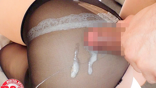 最近就航した某LCC航空会社でCAとして働く167cm・G-CUPの高身長巨乳美人は快楽堕ちに歯止めの効かない真性スケベ女