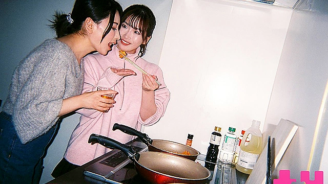 もしも2人が交際したら…好きが溢れる1日になりました。 一緒にゴハン作ってシャワー浴びて朝まで抱き合って初めてのお泊りおうちデート 紗々原ゆり 美園和花