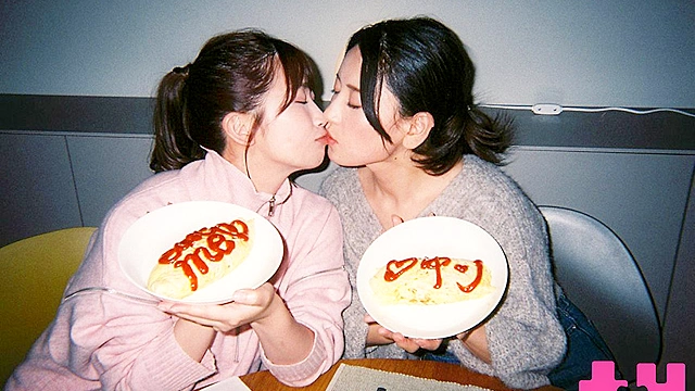 もしも2人が交際したら…好きが溢れる1日になりました。 一緒にゴハン作ってシャワー浴びて朝まで抱き合って初めてのお泊りおうちデート 紗々原ゆり 美園和花