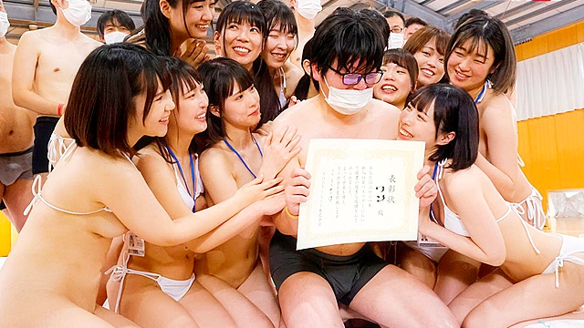 SOD女子社員 ファン大感謝祭 新入社員バスツアー！2021 そんなにイッて大丈夫！？ 射精回数合計111発で皆さま有頂天SP！ ウルトラフレッシュな12名全員のSEXも収録した超贅沢な4時間ず～っとシコシコOK号
