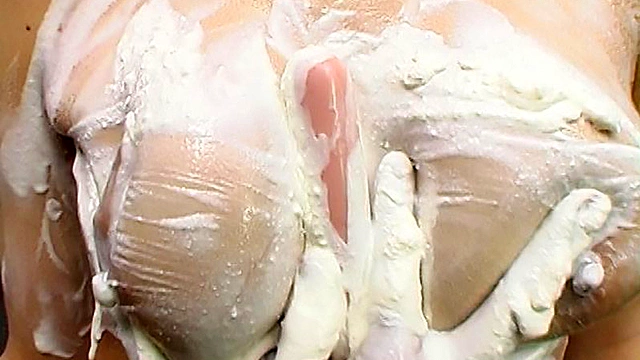 巨乳揉んだり挟んだり汚したり