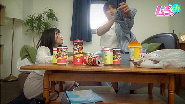ニンゲン観察 酒の力を借り、罰ゲームを口実に衣服を脱いでゆく…。本当は今すぐにもヤリたくて仕方がない出会ったばかりの男女。