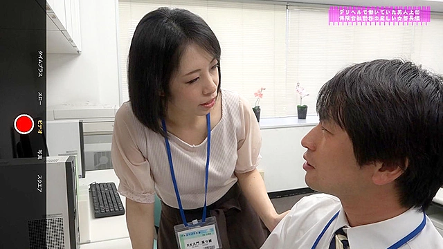 会社の女上司がデリヘルで働いていたので弱みにつけこみ本●総集編