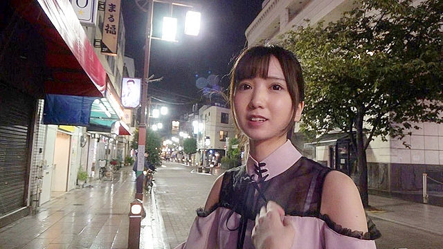 親に内緒で上京した東北農家の箱入り娘のあ 処女喪失DEBUT 3日間の記録