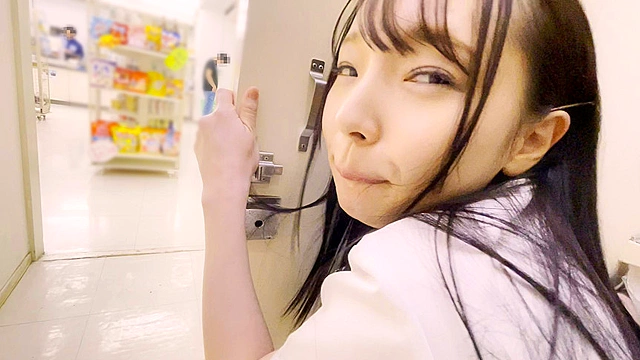 RoshuTube露出 オープンチャット露出プレイを志願してきた女の子たちのお手伝い（カメラとチ○ポ）