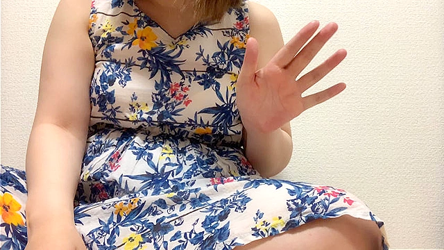 普通の女の子のスネ毛抜き－スマホ自撮り◎あんな（26歳）OL◎