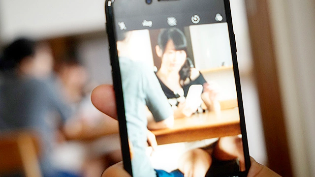 僕だけにしか聞こえないささやき声で密着誘惑されて中出し童貞卒業
