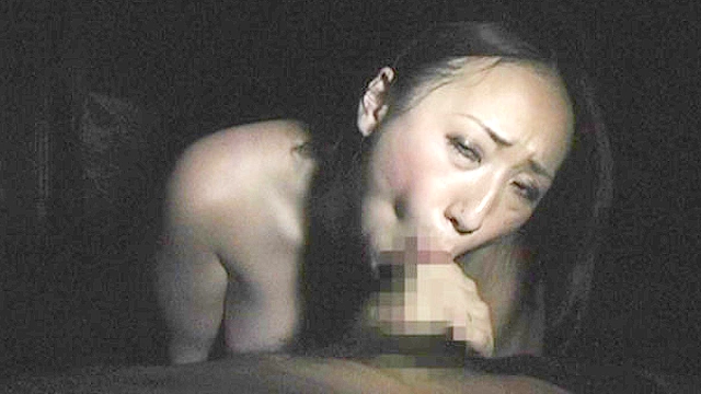 あなたを見つめたまま大量ザーメンを口マ○コで受けとめてあげる
