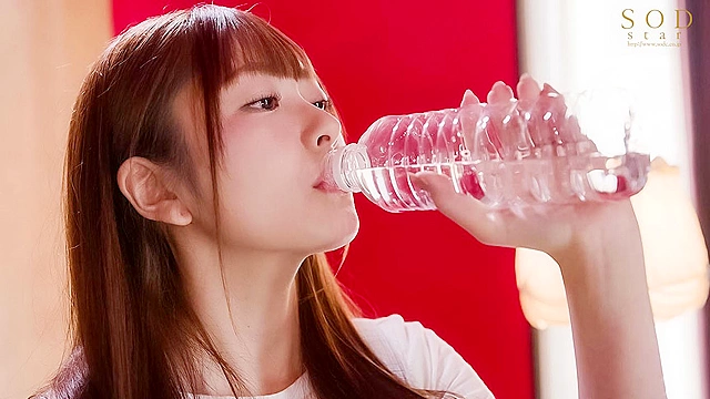 媚薬×華奢なカラダ×激ピストン 頭がおかしくなるほどイカされてお漏らし噴射！キメセク大絶頂！！  青空ひかり