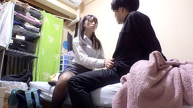 一人暮らしを始めた僕の部屋へ通う姉と近親相姦○撮性交