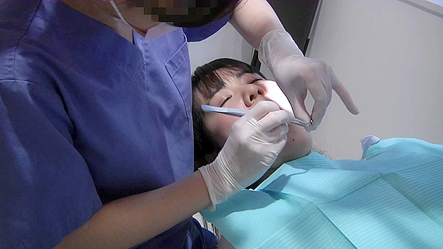 究極の歯フェチ作品！ガチ歯科治療美少女若菜しずく（22歳）銀歯2箇所埋め込み治療
