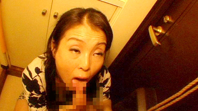 ドすけべ痴女拘束M男弄り 五十嵐慶子