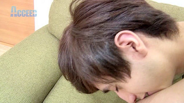 ハーフ少年アレクの妄想オナニー