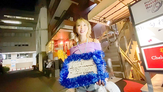 【褐色エロ神ギャル降臨】ブラックダイヤのように輝くEカップ美乳！！小麦色肌のマ●コに映える大量の中出しザーメン…。お持ち帰りしたガールズバー店員にキンタマ空っぽになるまで精子ハントされる4連射SEX！！【ガールズナンパ】