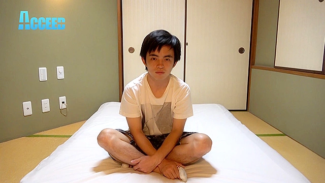 童貞素朴少年喰い-ショタ系モデル「わたる」処女貫通-