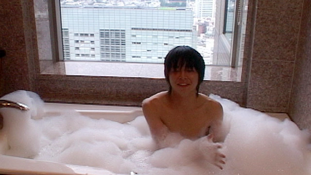 18歳ショタ系少年☆泡風呂でちんぽ狂い！