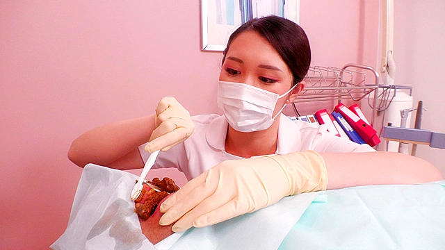 美人歯科衛生士がスカトロ治療！脱糞デンタルクリニック 愛沢玲香