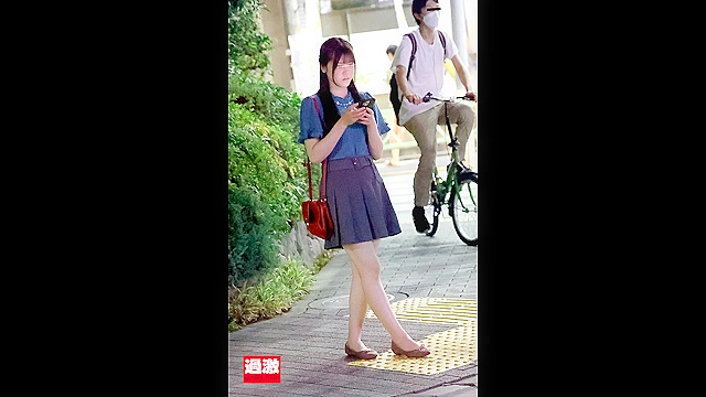 逃げても背後からホジくりまくるバック手マンで潮を吹かされ続け屈服する敏感女子大生2 色白敏感娘