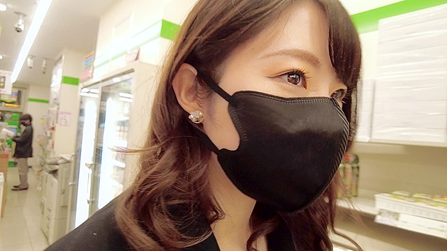 「平日はOLしてます」職場に居たら毎日シコり倒したい 見た目に対してエロさがレベチな彼女 真宮あやな