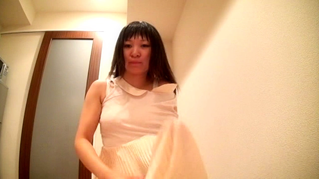 AVなんて無理！処女だし‥そんなお嬢様がなぜかOK！ うんこならいいよ 自画撮り脱糞