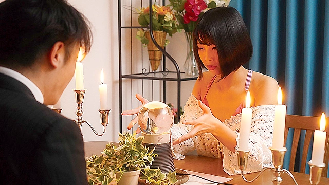 街で噂の占い師 市来まひろ