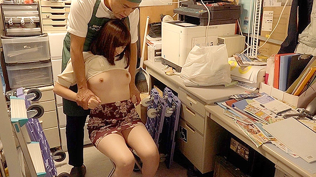 万引き スーパーの人妻たち ●刺激に弱すぎる敏感ドM妻 ●デカ乳むっちりなエロ美人妻 ●強引に責められイク変態妻