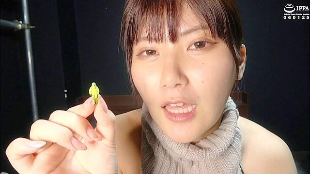 「アナル見せセクシーグラビアと巨大女になって全身舐めプレイ」有加里ののか