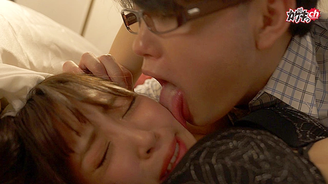 高飛車キャバ嬢に屈辱の肉棒制裁 「気が遠くなる程イキまくった気持ちいいSEXの相手は、大嫌いなキモ客でした…」